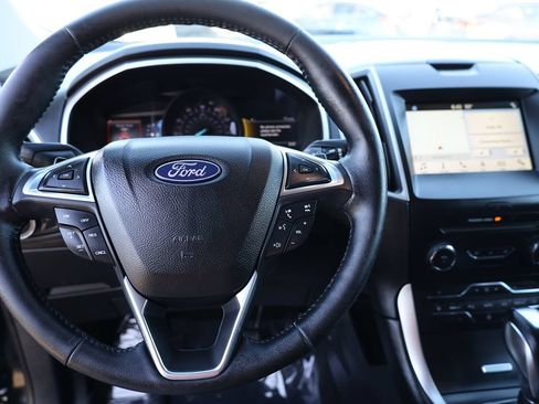 Used 2018 Ford Edge SEL FWD image 23