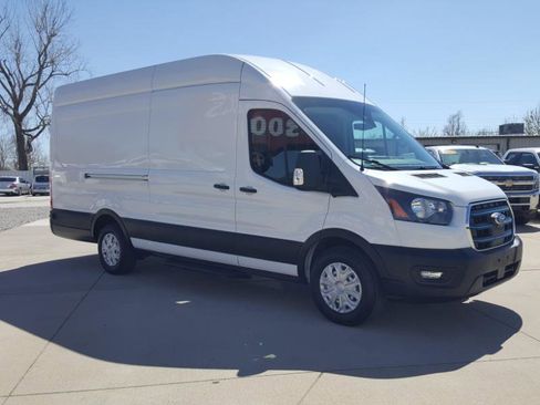 Used 2022 Ford E-Transit 148 High Roof Extended image 5