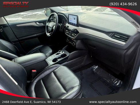 Used 2022 Ford Escape SEL image 18