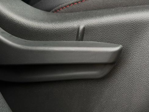 Certified 2025 Chevrolet Equinox RS w/ Safety and Technology Package image 24