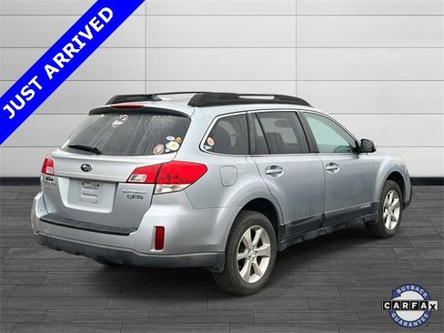 Used 2013 Subaru Outback 2.5i Limited w/ Popular Pkg 1A image 3
