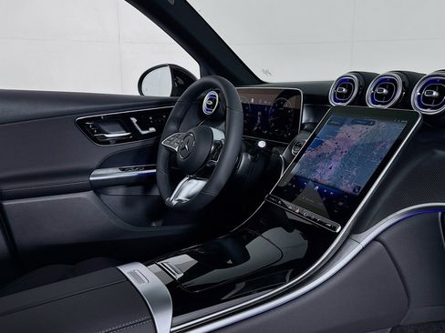 New 2026 Mercedes-Benz GLC 300 image 15