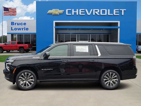 New 2026 Chevrolet Suburban High Country AWD/4WD image 3