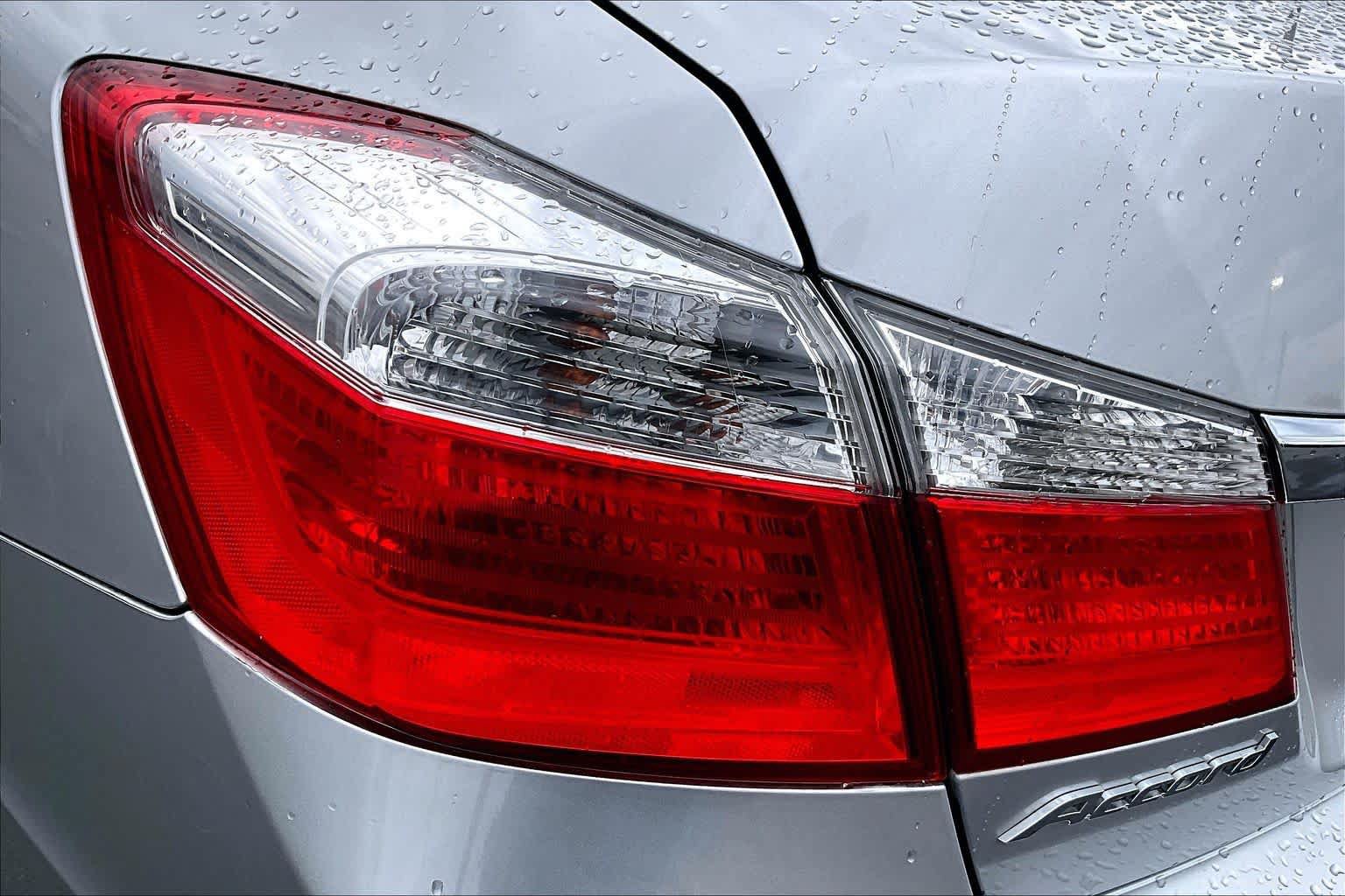 Used 2013 Honda Accord EX image 28