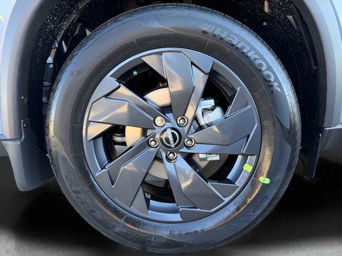 New 2026 Nissan Rogue SV image 29