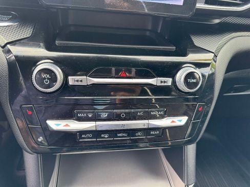 Certified 2022 Ford Explorer ST w/ ST Street Pack image 26