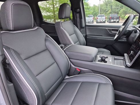 Used 2026 GMC Sierra EV Elevation AWD/4WD image 35