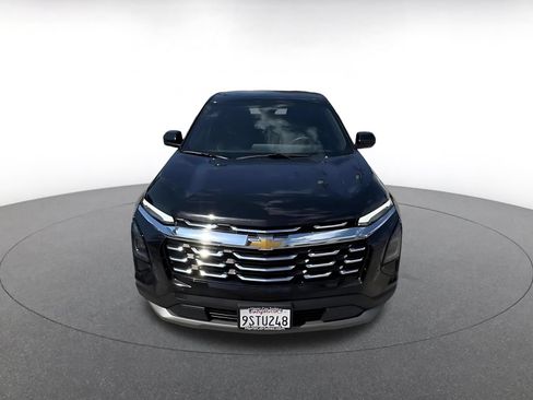 Used 2025 Chevrolet Equinox LT FWD image 4