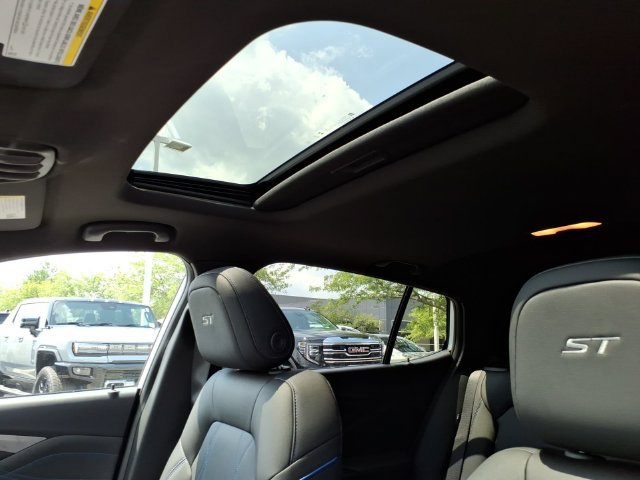 New 2026 Buick Envista Sport Touring w/ Convenience I Package FWD image 15