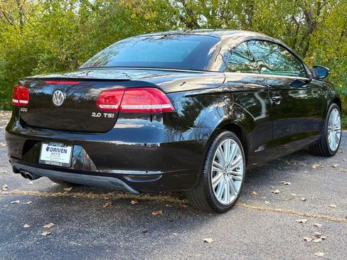 Used 2013 Volkswagen Eos FWD image 11