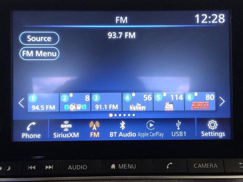 Used 2025 Nissan Sentra SV FWD image 25