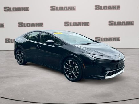 Used 2024 Toyota Prius Prime FWD image 7