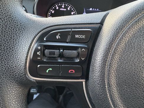 Used 2018 Kia Optima LX w/ 17" Alloy Wheels Package image 37