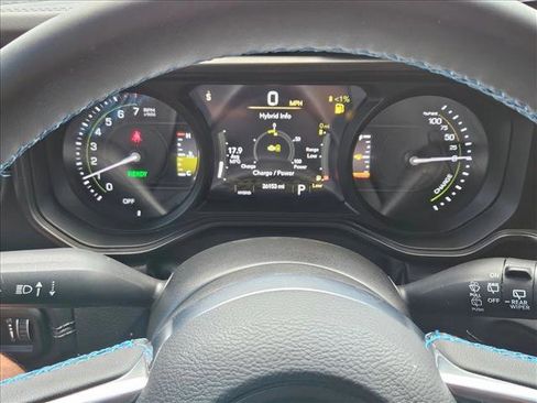 Used 2024 Jeep Wrangler High Altitude AWD/4WD image 10