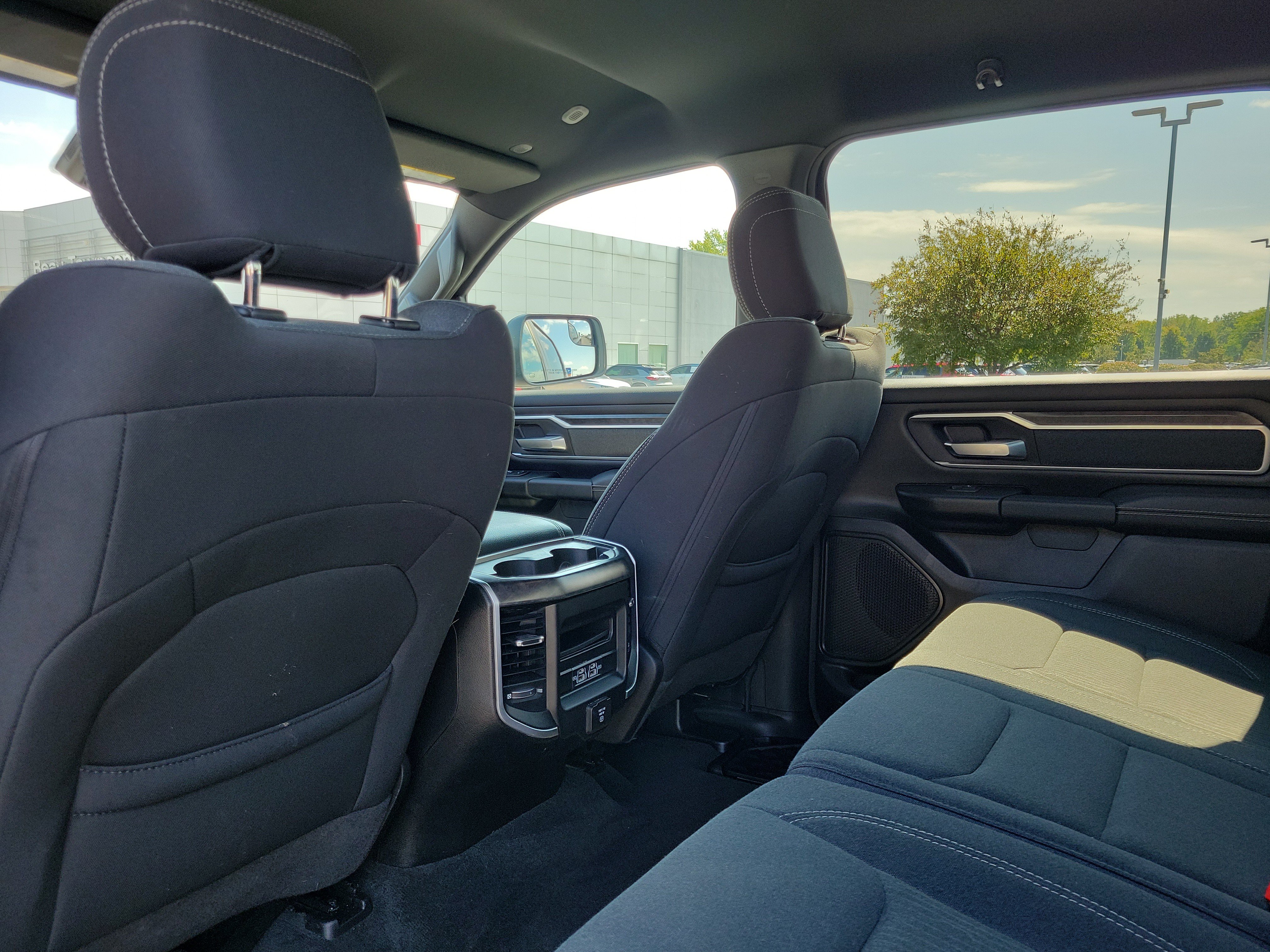 Used 2021 RAM 1500 Big Horn AWD/4WD image 14