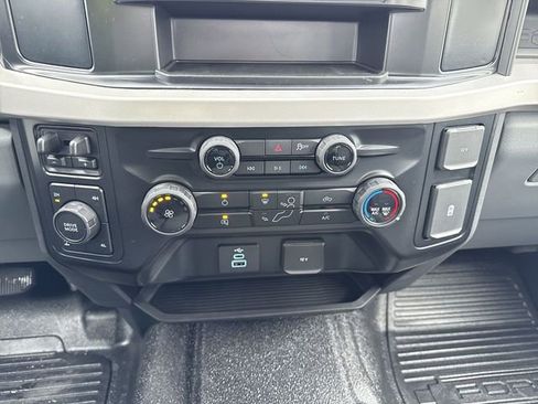 New 2026 Ford F250 XL w/ XL Chrome Package image 19