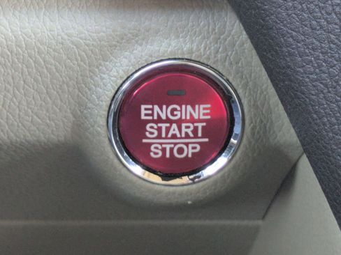 Used 2017 Acura RDX w/ AcuraWatch Plus Package image 16