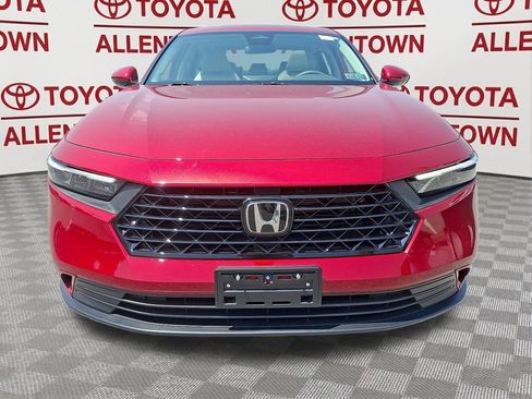 Used 2024 Honda Accord EX image 2