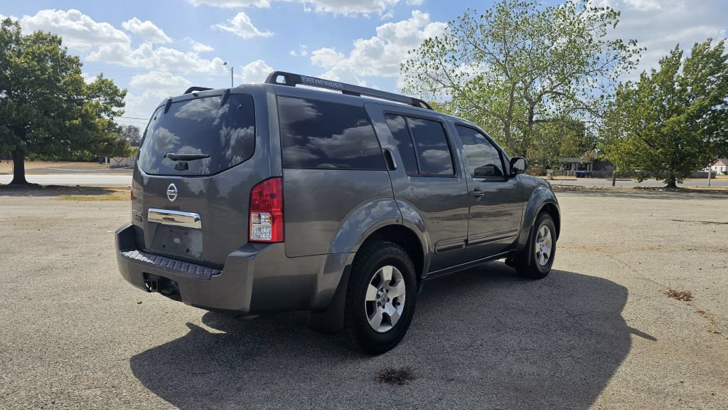 Used 2006 Nissan Pathfinder S RWD image 3