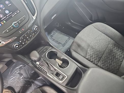 Certified 2024 Chevrolet Equinox LT w/ LPO, Floor Liner Package AWD/4WD image 27