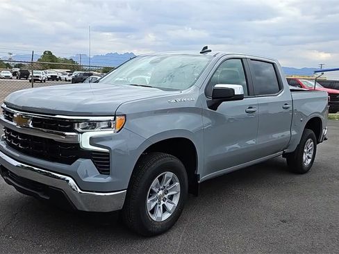 Used 2024 Chevrolet Silverado 1500 LT w/ Protection Package image 5