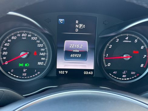 Used 2015 Mercedes-Benz C 300 Sedan image 23