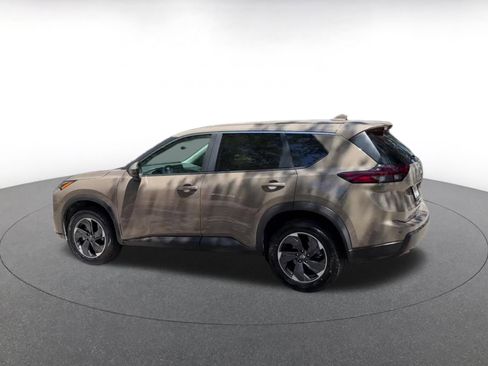Used 2025 Nissan Rogue SV FWD image 10