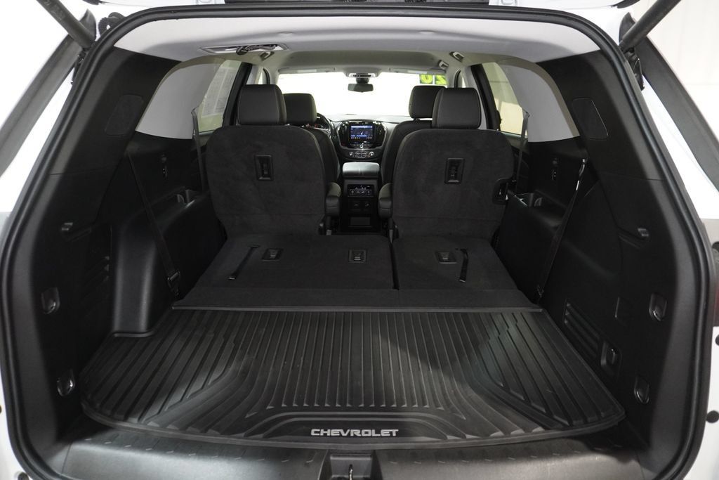 Used 2020 Chevrolet Traverse RS FWD image 7