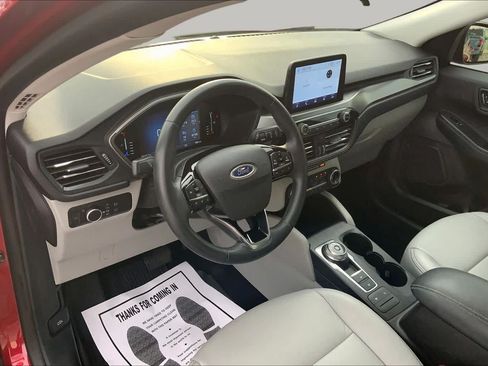 Certified 2023 Ford Escape Active AWD/4WD image 17