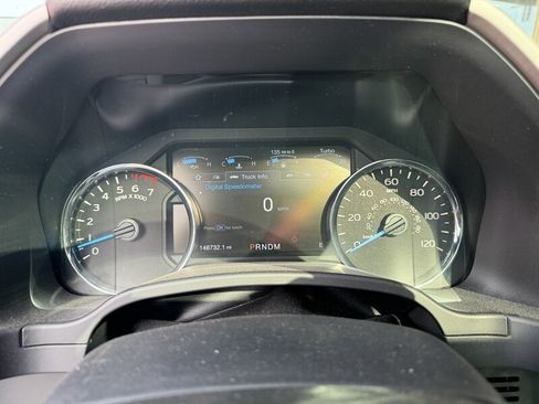 Used 2018 Ford F150 Lariat w/ Equipment Group 502A Luxury AWD/4WD image 27