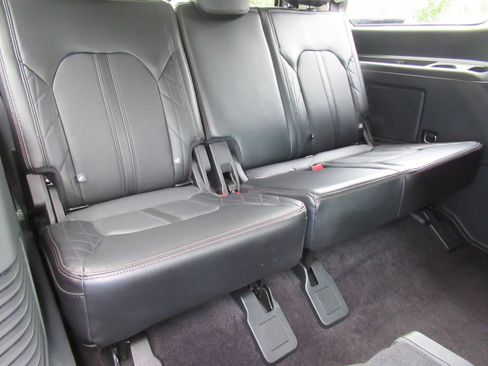 Used 2019 Ford Expedition Platinum AWD/4WD image 40