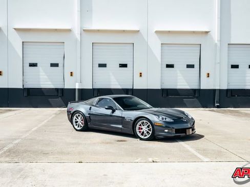 Used 2009 Chevrolet Corvette Z06 w/ Preferred Equipment Group RWD image 38