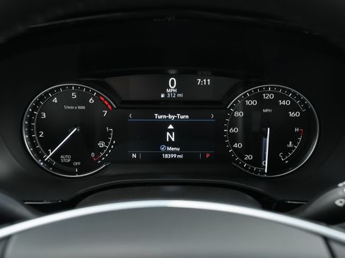 Used 2025 Cadillac XT5 Luxury FWD image 11