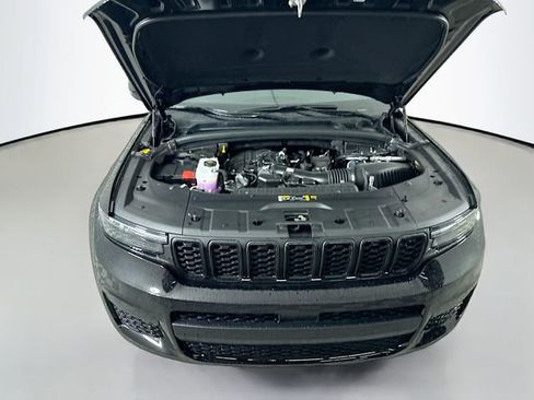 New 2025 Jeep Grand Cherokee L Altitude AWD/4WD image 31