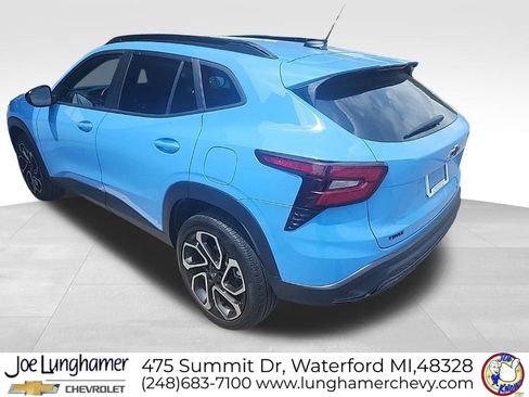Used 2024 Chevrolet Trax RS w/ Driver Confidence Package FWD image 6