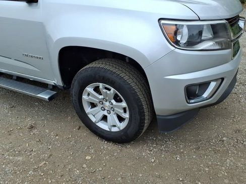 Used 2015 Chevrolet Colorado LT w/ LT Convenience Package AWD/4WD image 4