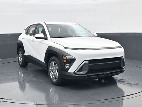 New 2026 Hyundai Kona SE image 3