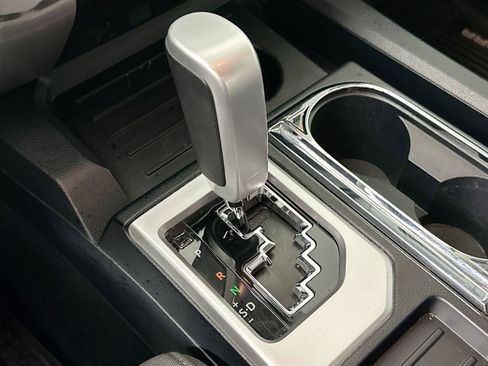 Used 2018 Toyota Tundra SR5 image 17