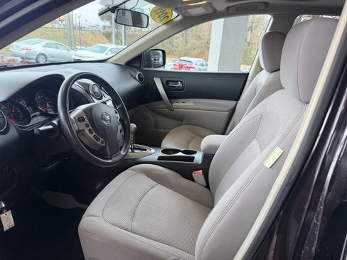 Used 2011 Nissan Rogue SV w/ Premium Pkg image 7