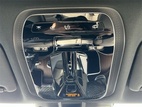 Used 2023 Mercedes-Benz C 300 Sedan image 23