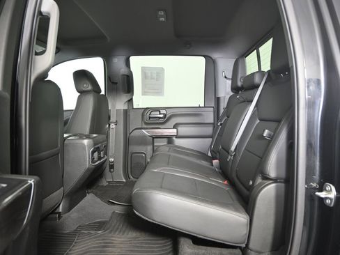 Used 2020 Chevrolet Silverado 2500 LTZ w/ LTZ Premium Package AWD/4WD image 18