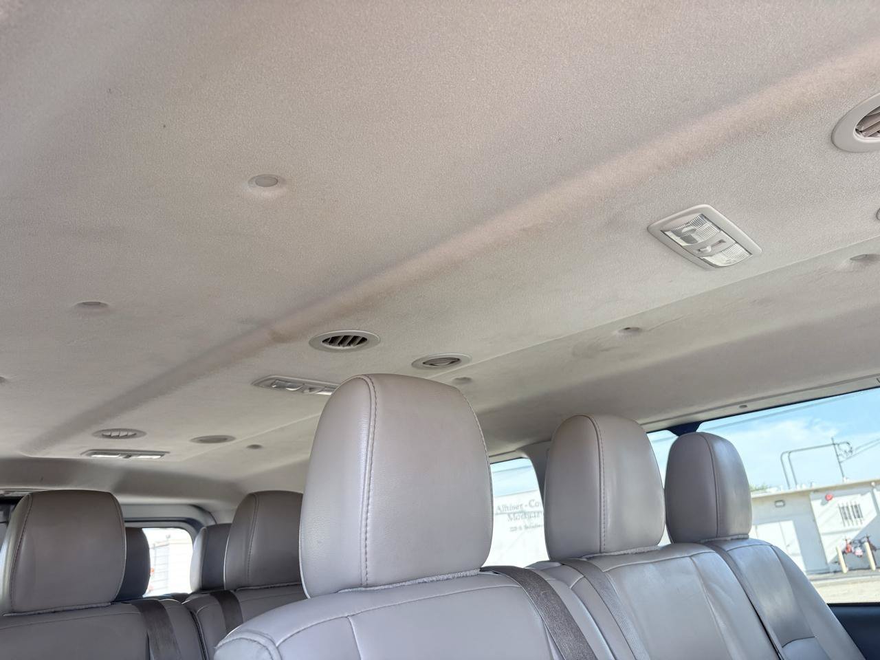 Used 2015 Nissan NV 3500 SL w/ Technology Package RWD image 21