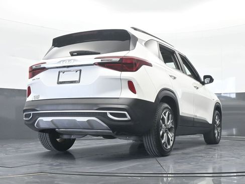 Used 2022 Kia Seltos EX image 62