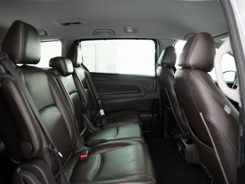 Used 2019 Honda Odyssey EX image 45