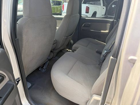 Used 2005 Chevrolet Colorado LS RWD image 14