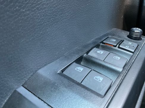 Used 2023 Toyota Tacoma SR AWD/4WD image 19