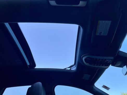 Used 2023 Porsche Macan GTS image 17