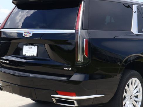 Certified 2023 Cadillac Escalade ESV Luxury RWD image 11