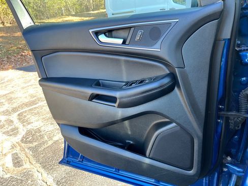 Used 2024 Ford Edge SEL w/ Class II Trailer Tow Package image 14