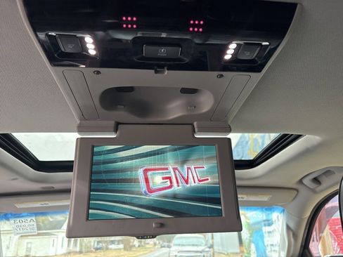 Used 2017 GMC Yukon Denali w/ Open Road Package image 22